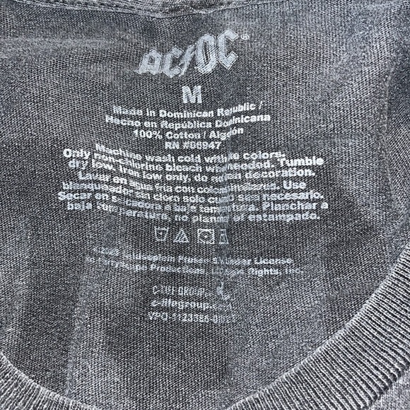 AC/DC Foil Womens Boyfriend Tee size Medium - Picture 9 of 9